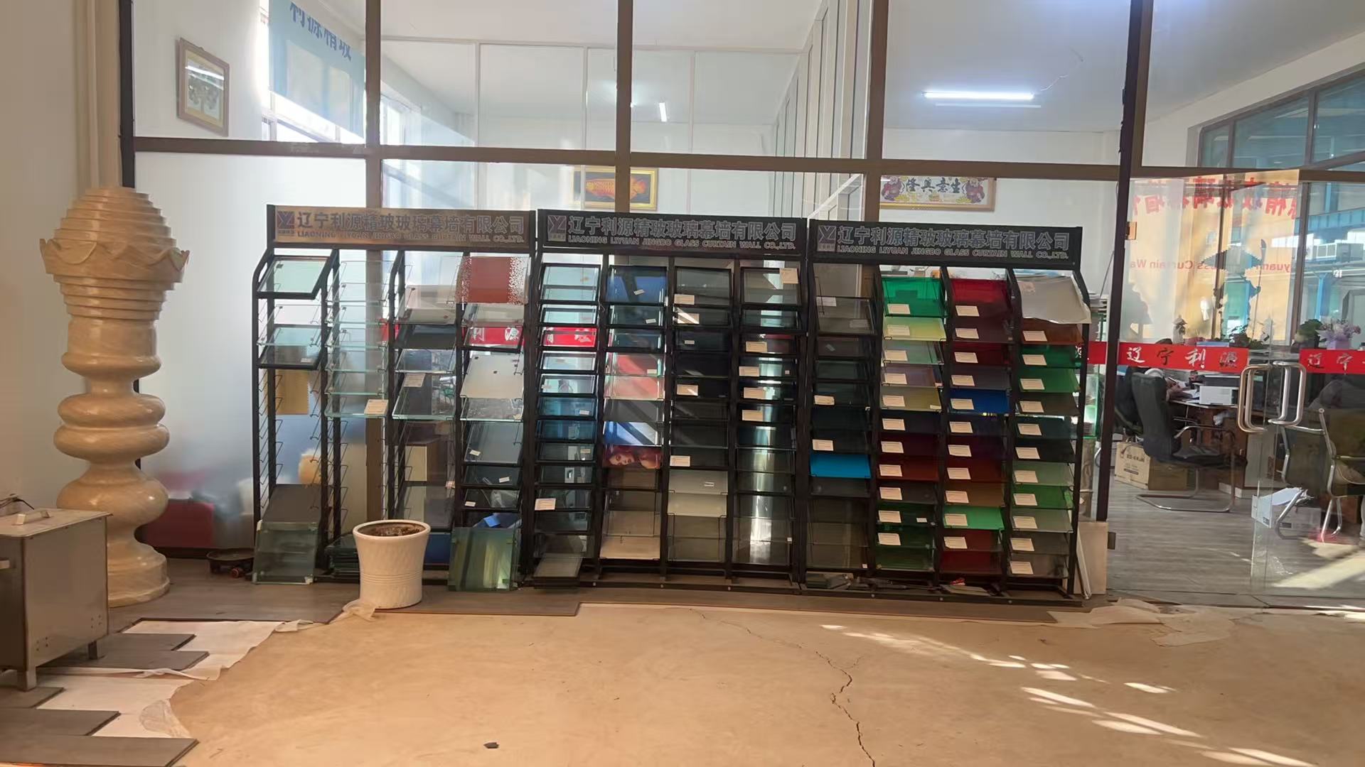 漯河市工程玻璃批量采购夹层夹丝玻璃 - 价格